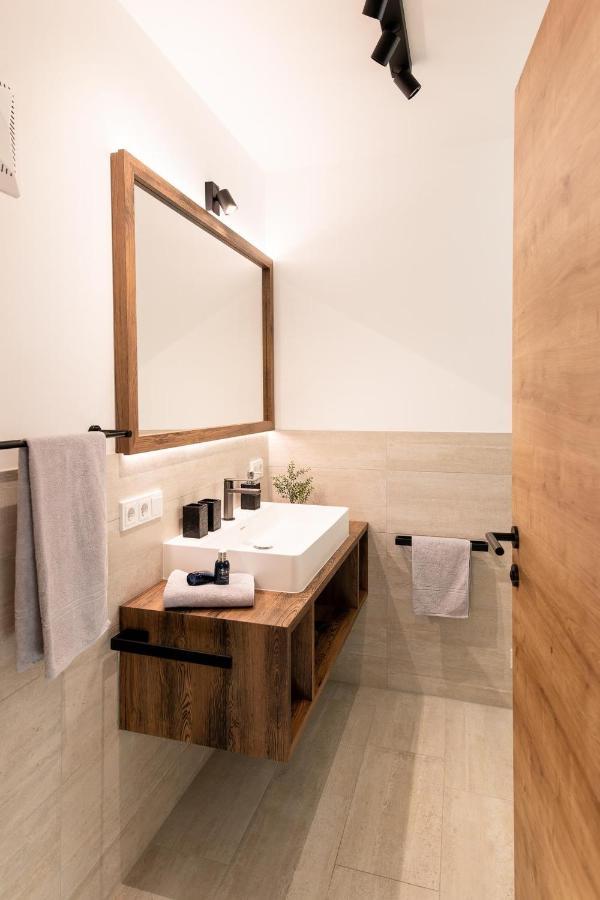 Chalet Seeblick ميلستاف المظهر الخارجي الصورة